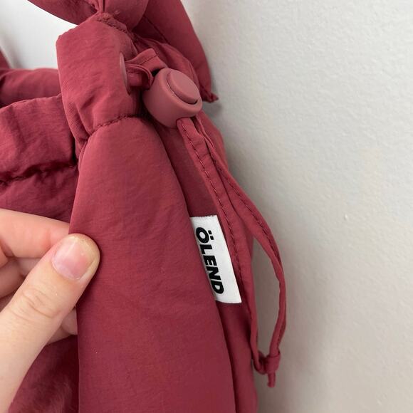 OLEND Ona Soft Bag Nylon Puff Padded Lightweight Convertible Backpack Cherry Red - Picture 8 of 12